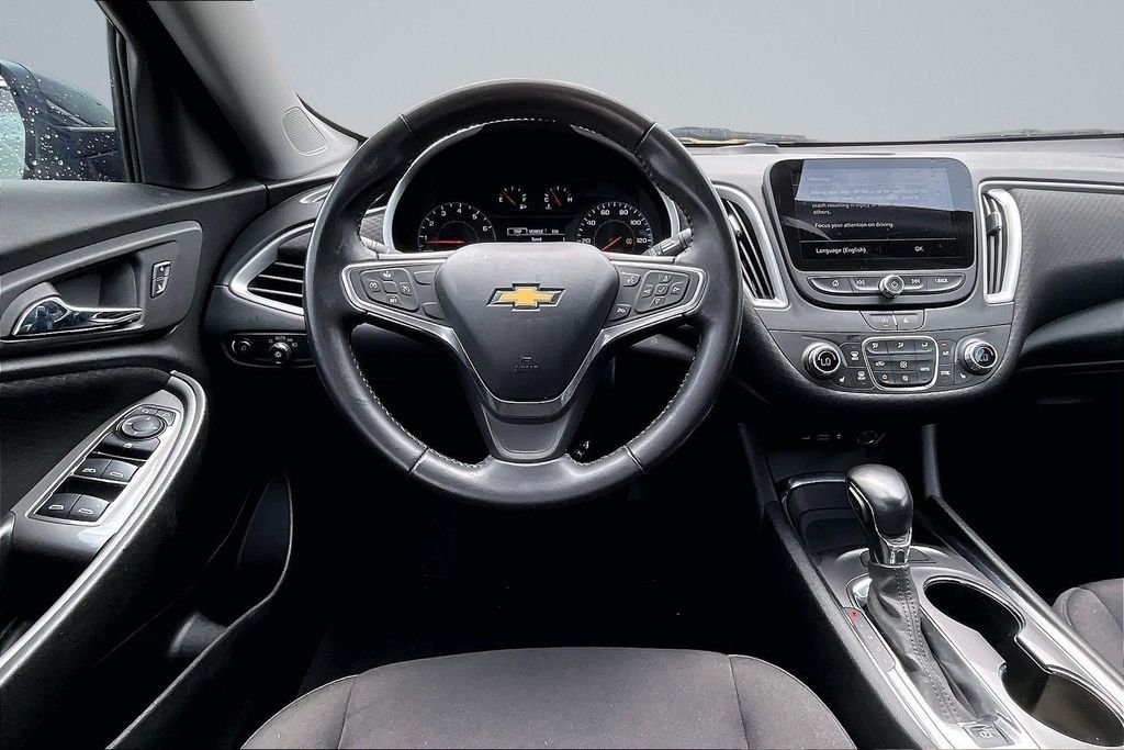 Used 2022 Black Chevrolet LT image 5