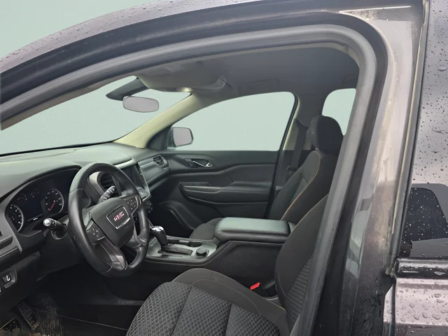 Used 2017 Silver GMC SLE-2 image 7