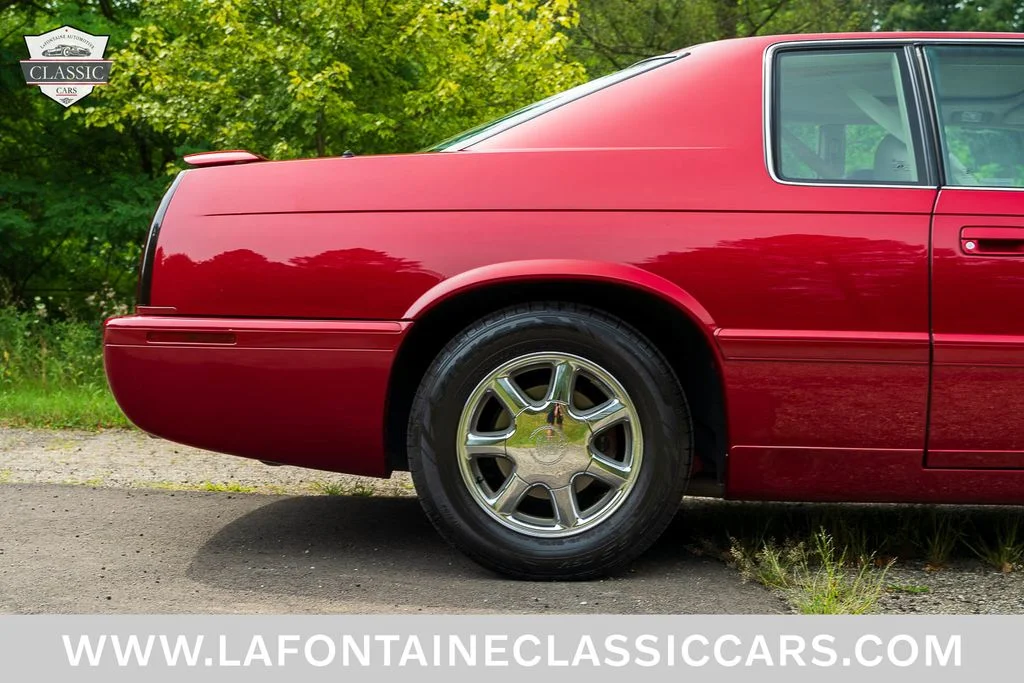 Used 2000 Red Cadillac ETC image 38