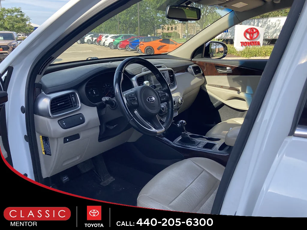 Used 2016 Snow White Pearl Kia EX image 3