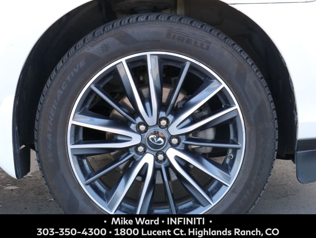 Used 2019 White INFINITI LUXE image 7