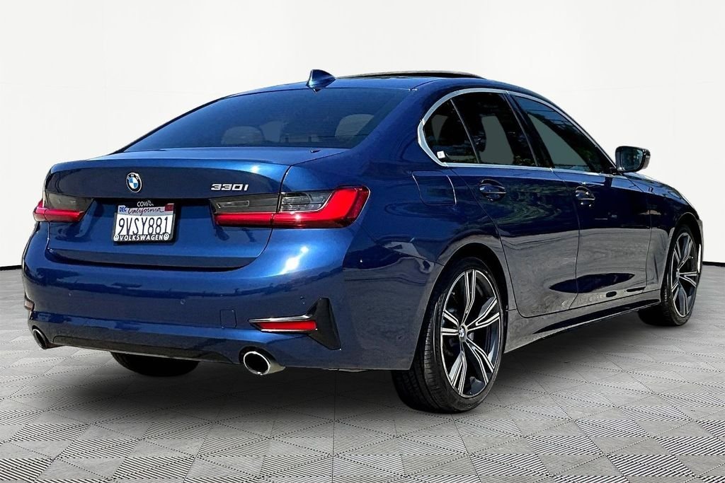 Used 2021 Blue BMW 330i image 6