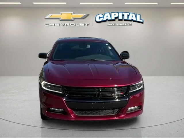 Used 2023 Red Dodge SXT AWD image 8