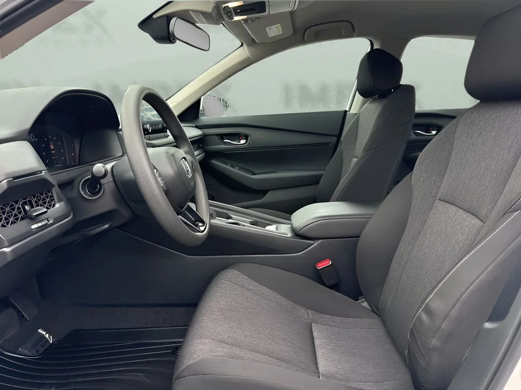 Used 2024 White Honda LX image 9