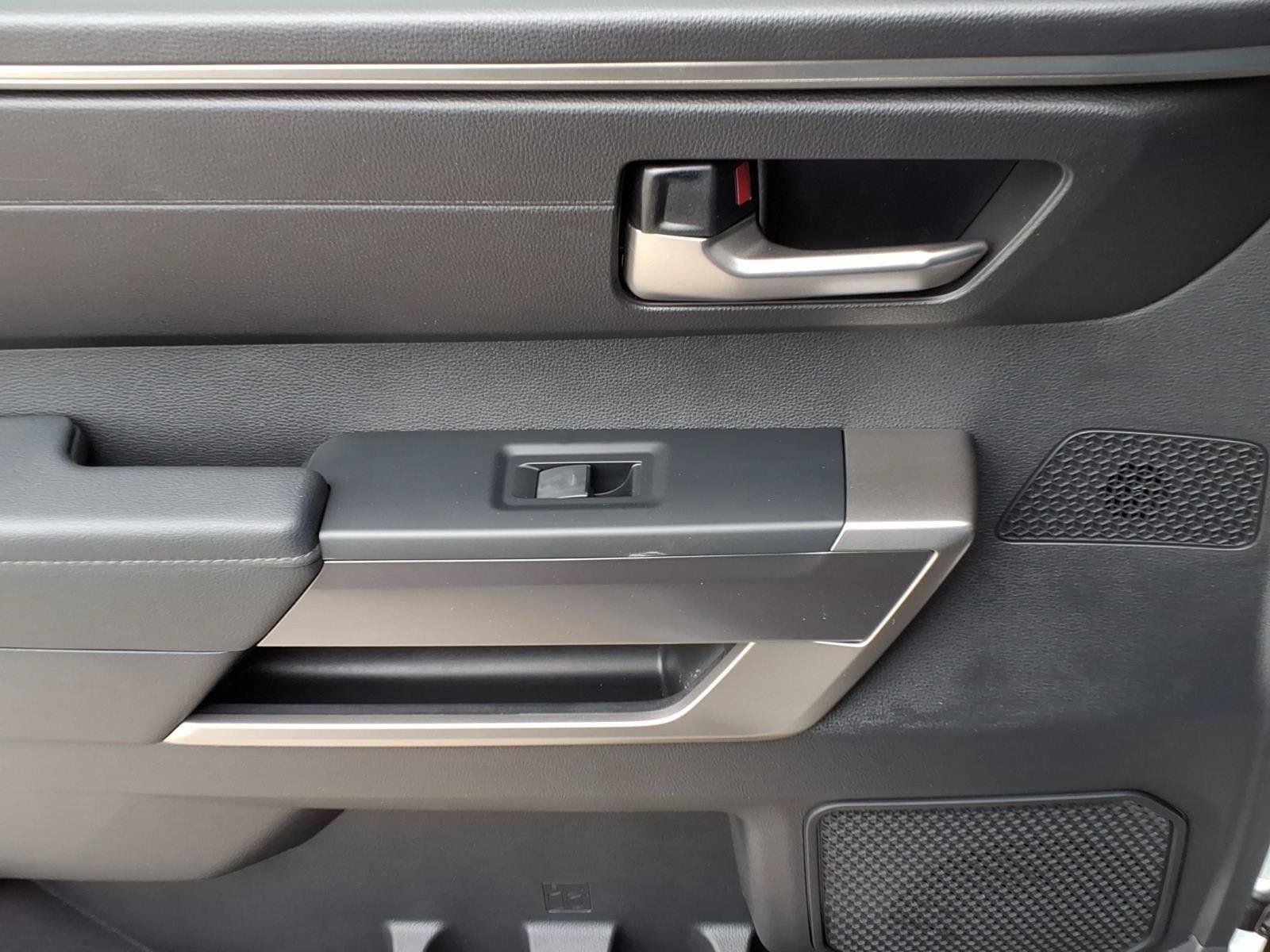 2026 Toyota Tundra SR5 - Photo 21