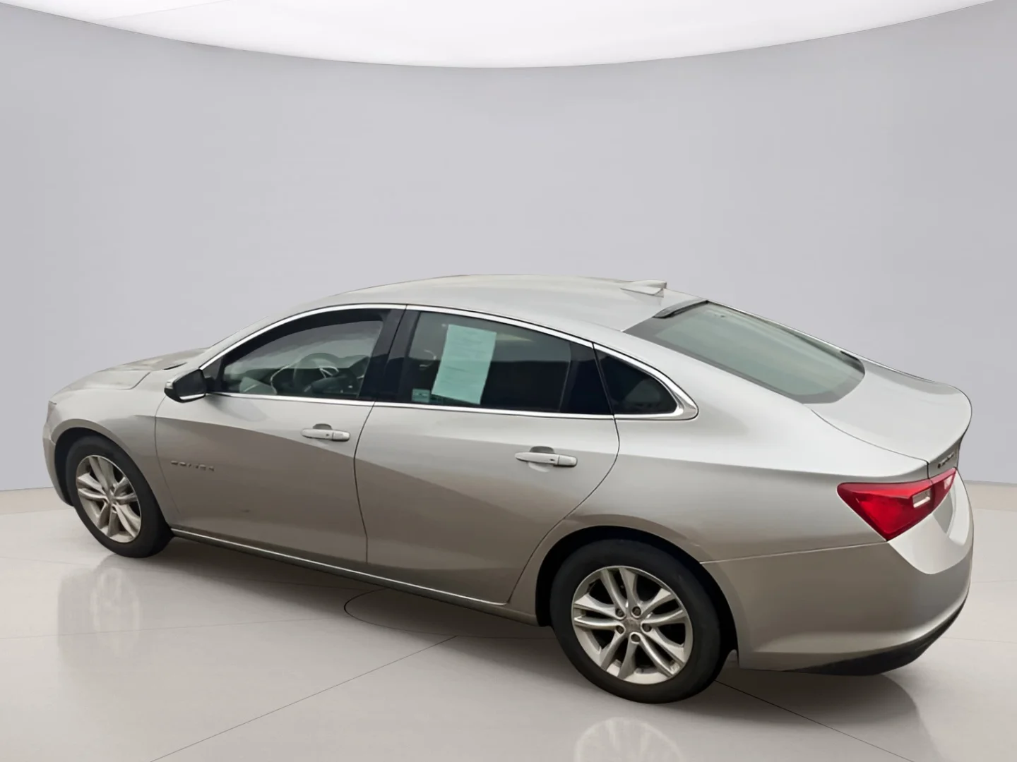 Used 2017 Silver Chevrolet 1LT image 3