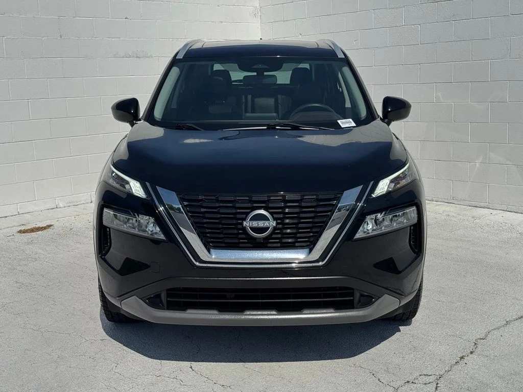 Used 2023 Black Nissan SV image 8