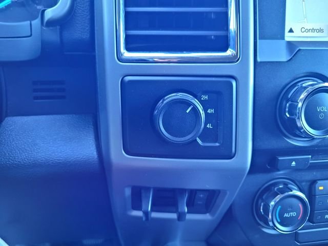 Used 2018 Gray Ford Lariat image 20