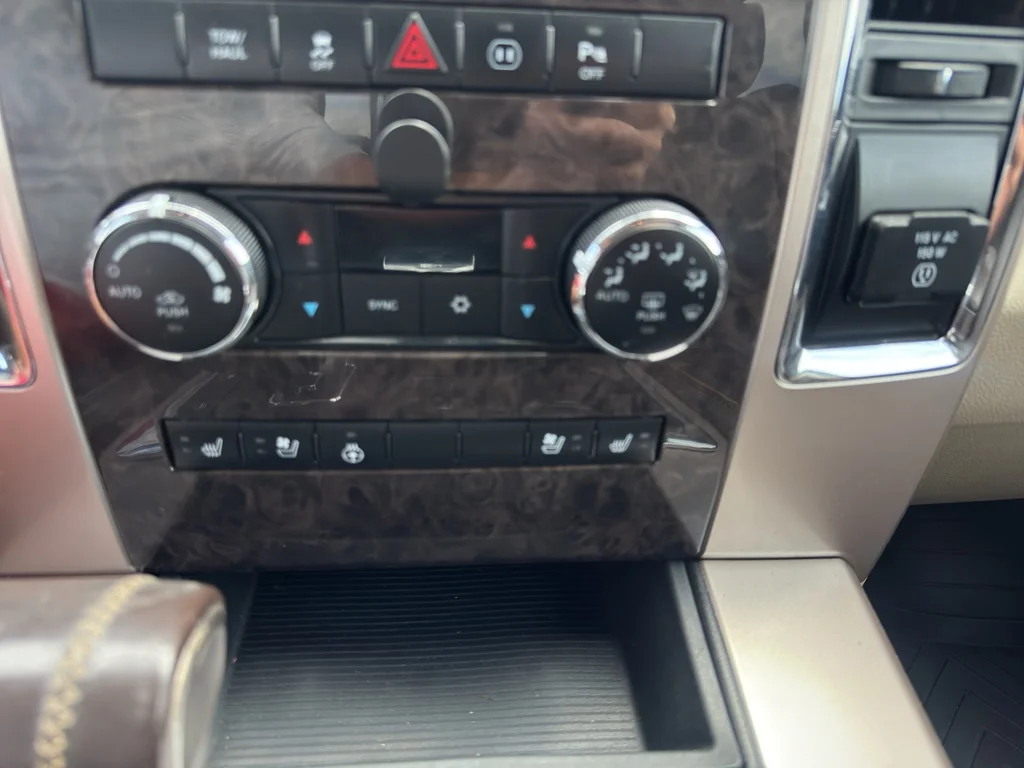 Used 2012  Ram Laramie Longhorn Edition image 23