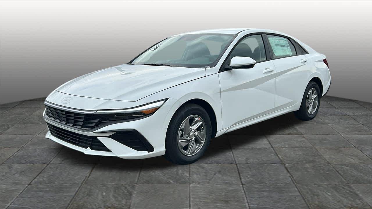 New 2026 Serenity White Hyundai SE image 1