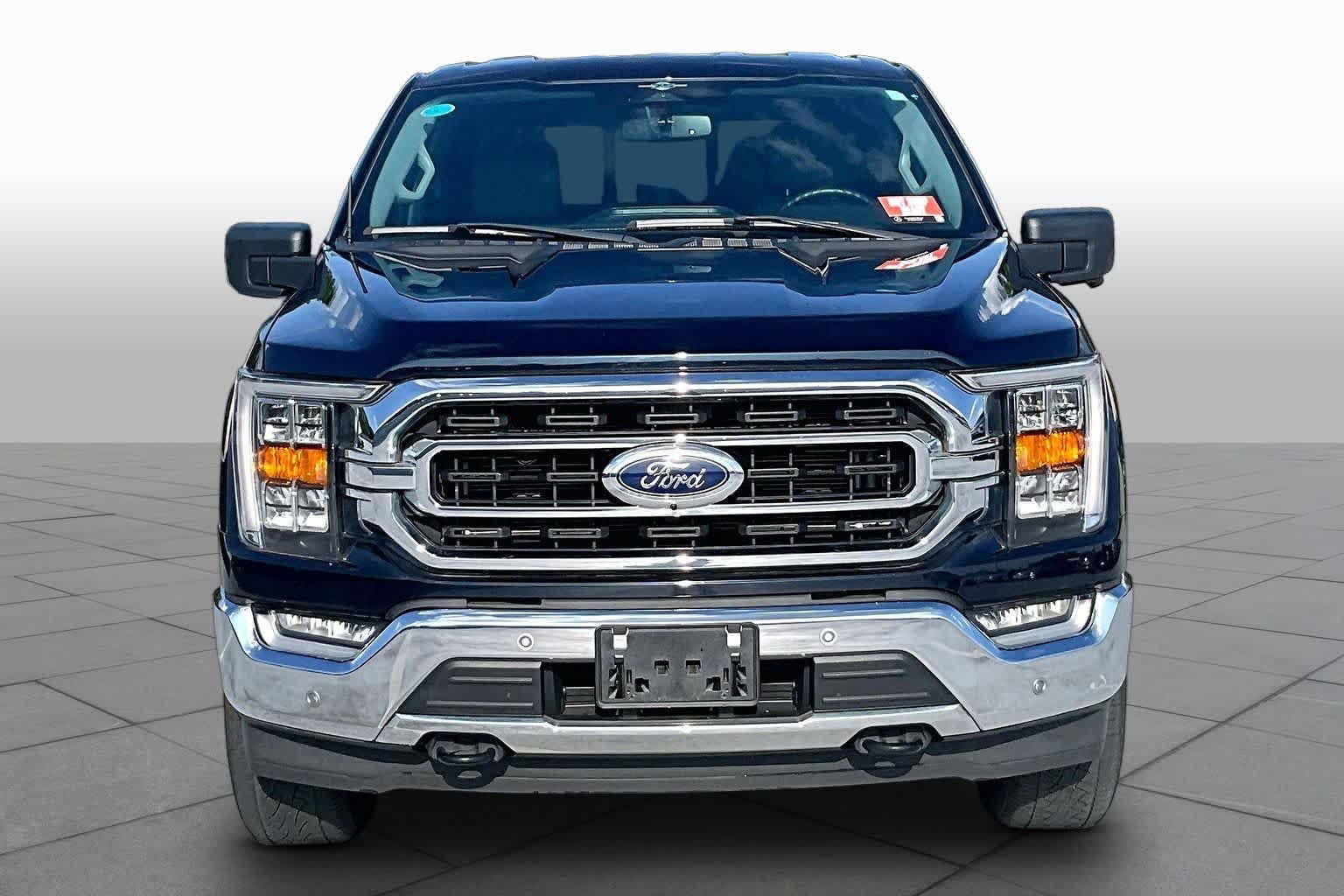 Used 2023 Antimatter Blue Metallic Ford XLT image 4