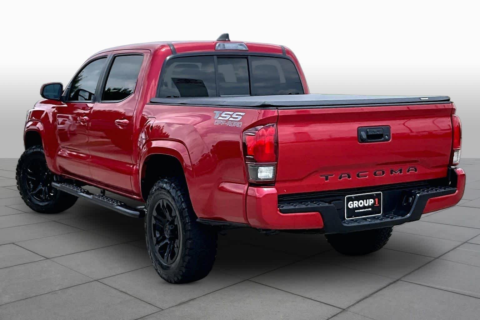 Used 2020 Barcelona Red Metallic Toyota SR image 12