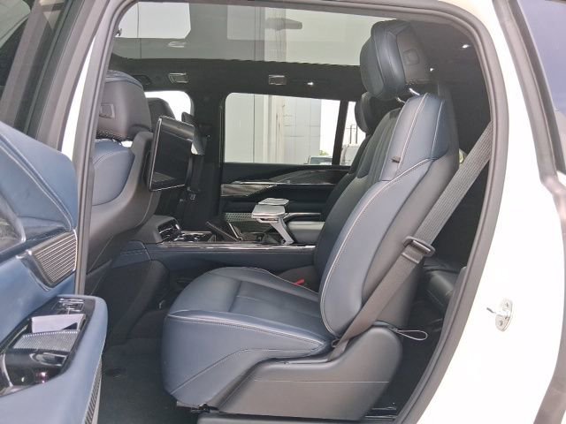 2025 Cadillac Escalade IQ Sport 2 - Photo 28