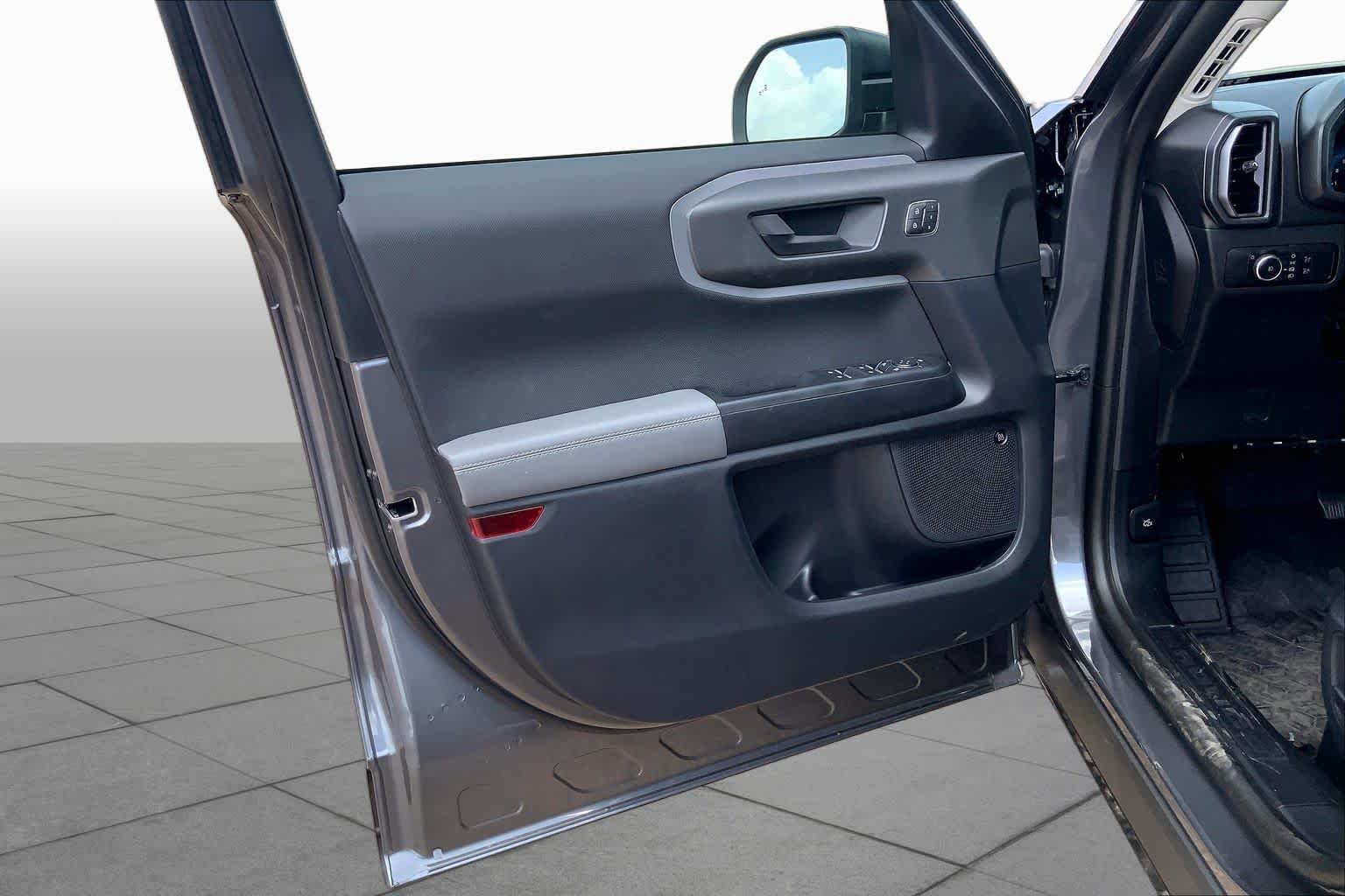 New 2026 Carbonized Gray Metallic Ford Badlands® image 10