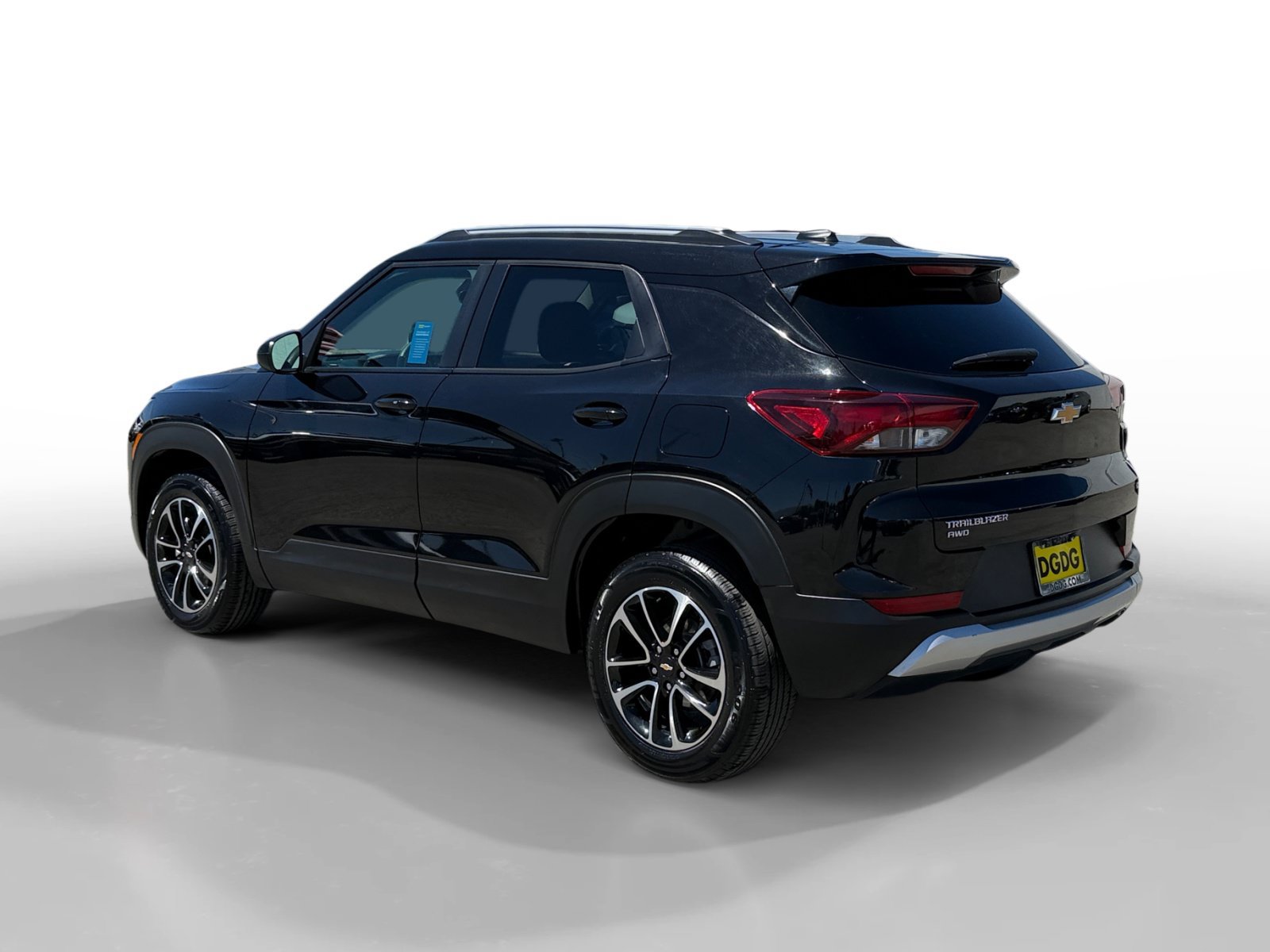 Used 2025 Black Metallic Chevrolet LT image 3