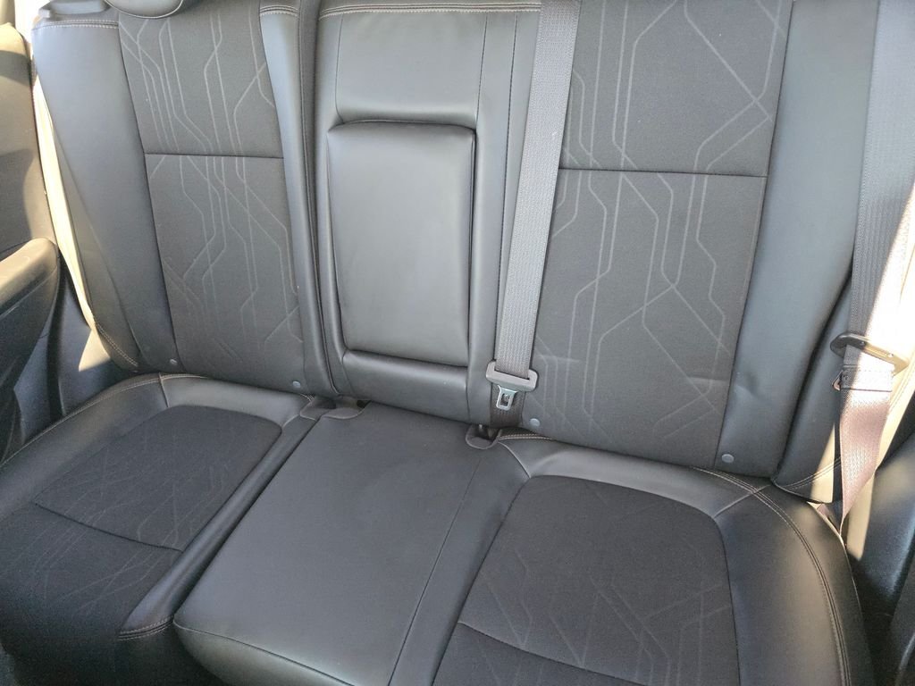 Used 2022 White Chevrolet LT image 19