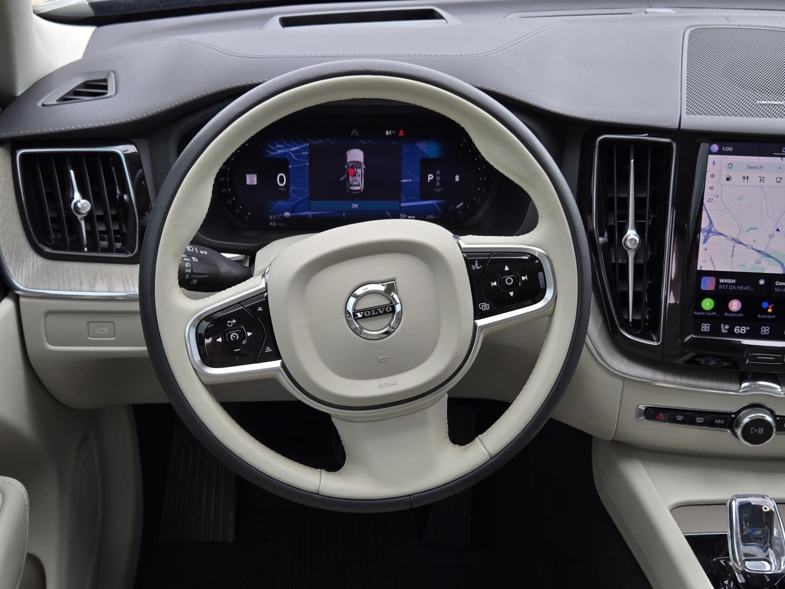 Used 2023 Onyx Black Metallic Volvo Ultimate image 38