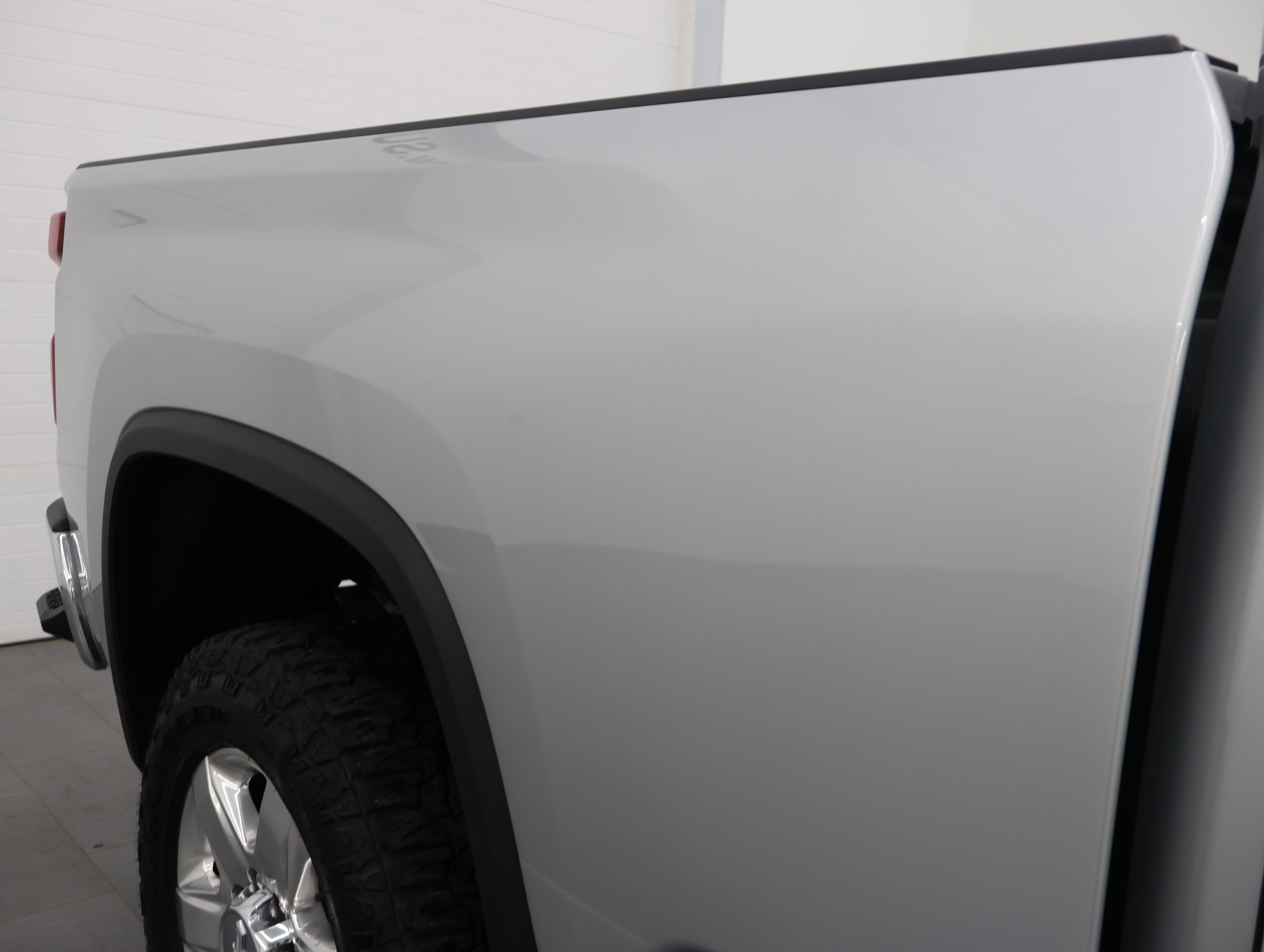 Used 2020 Silver Ice Metallic Chevrolet LTZ: CREW-SHORT-LTZ-Z71-DIESEL-4WD-NAV-HEAT/COOL SEATS-1 OWNER image 27