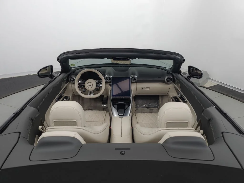 Certified Used 2025 MANUFAKTUR Cirrus Silver MAGNO Mercedes-Benz SL 63 AMG® image 26