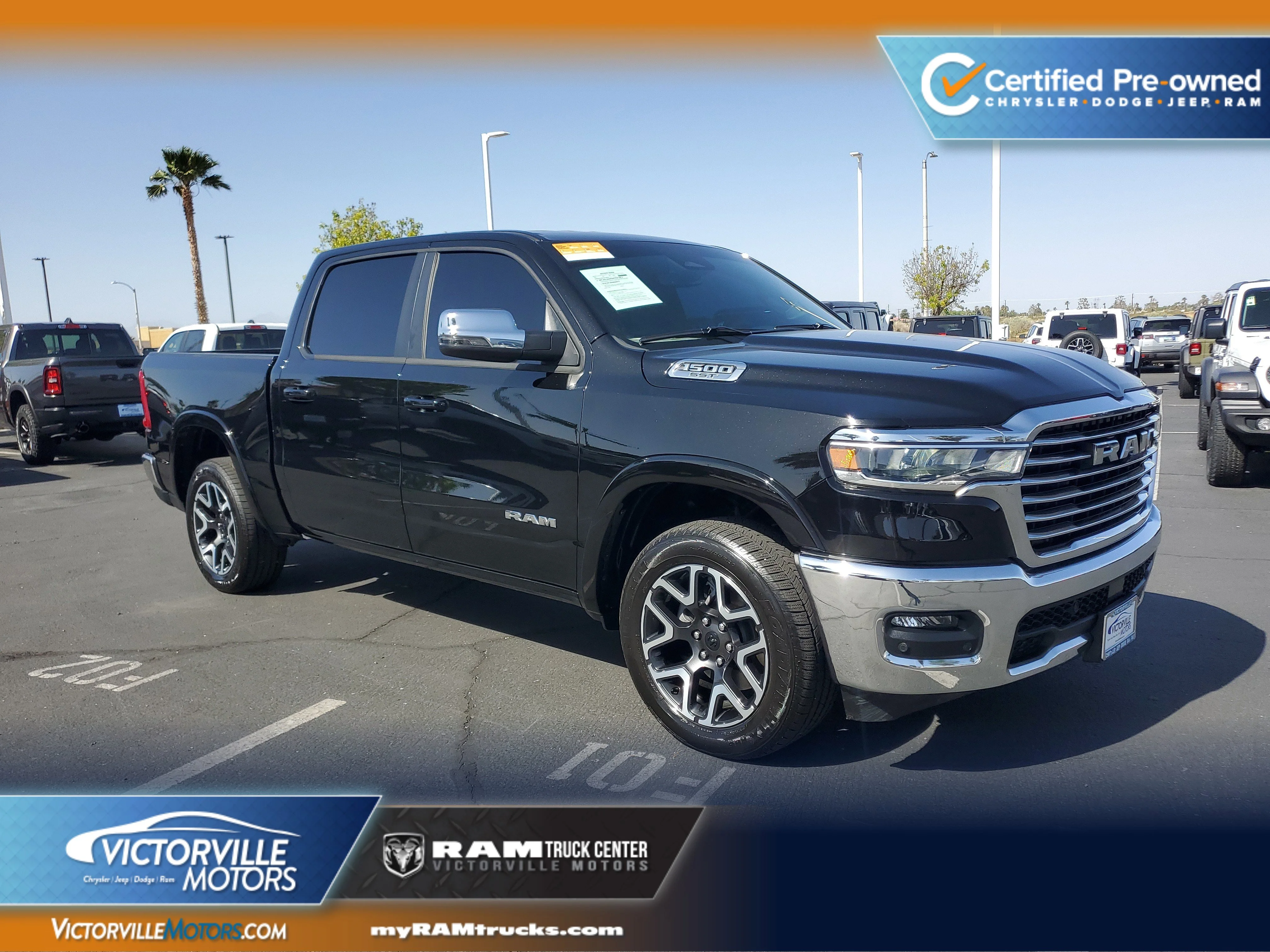 2025 RAM 1500 Laramie Crew Cab 4WD