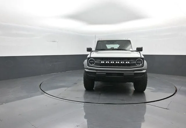 New 2026 Avalanche Gray Ford Base image 4