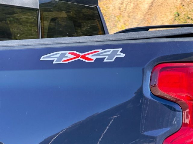 Used 2020 Blue Chevrolet LT image 12