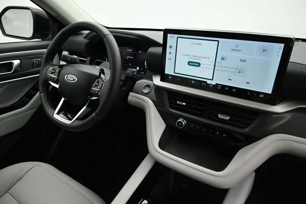 New 2026 Carbonized Gray Metallic Ford Platinum™ image 18