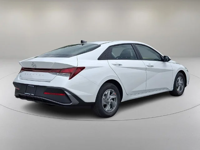 New 2026 White Hyundai SE image 7
