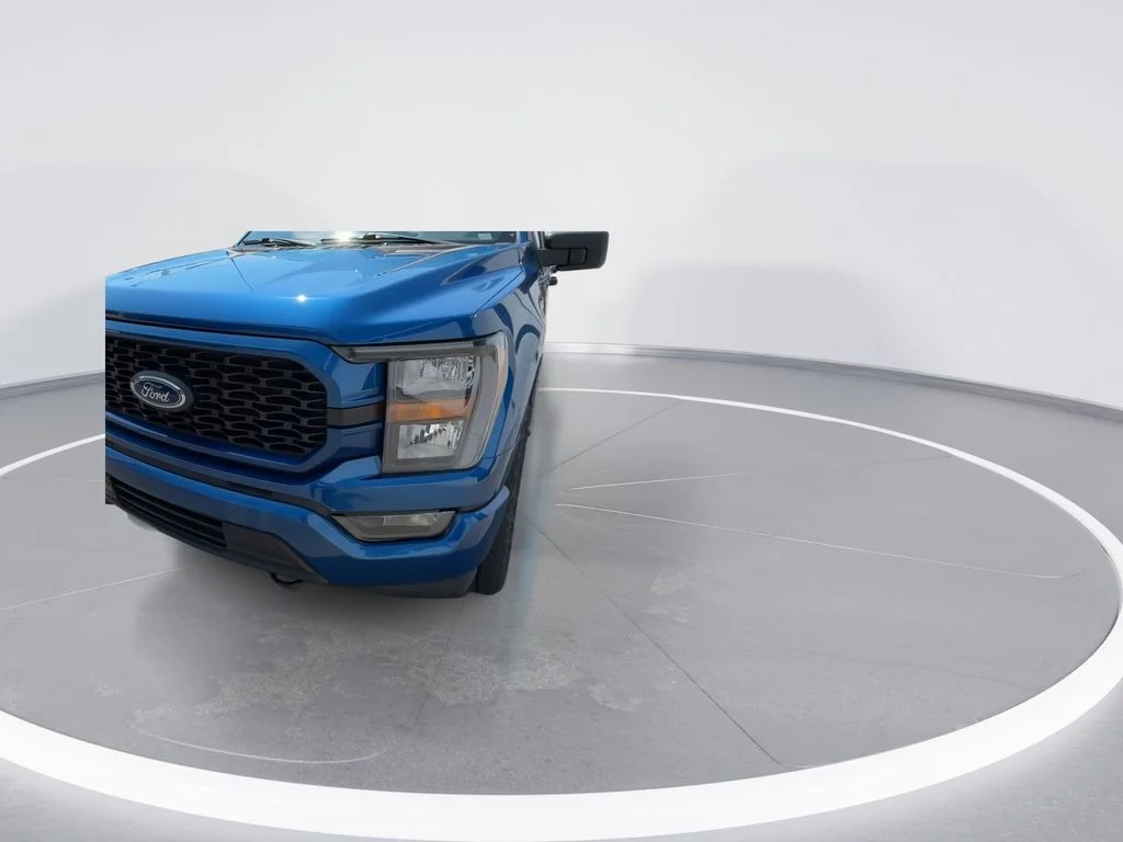 Used 2023 Blue Ford XL image 4