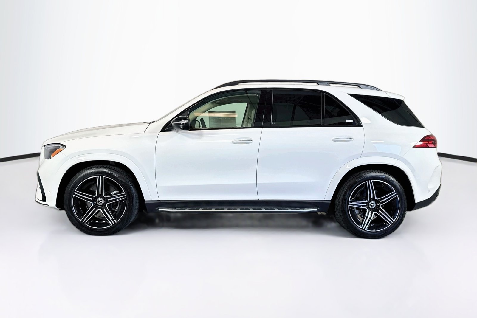New 2026 Polar White Mercedes-Benz GLE 450 image 8