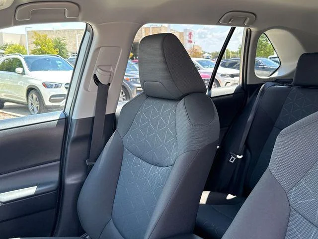 Certified Used 2025 SILVER SKY METALLIC Toyota XLE image 15