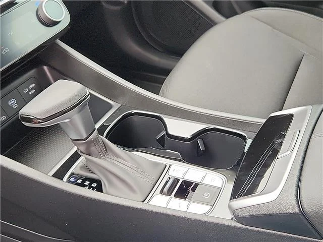 New 2026 Shimmering Silver Hyundai SEL image 20