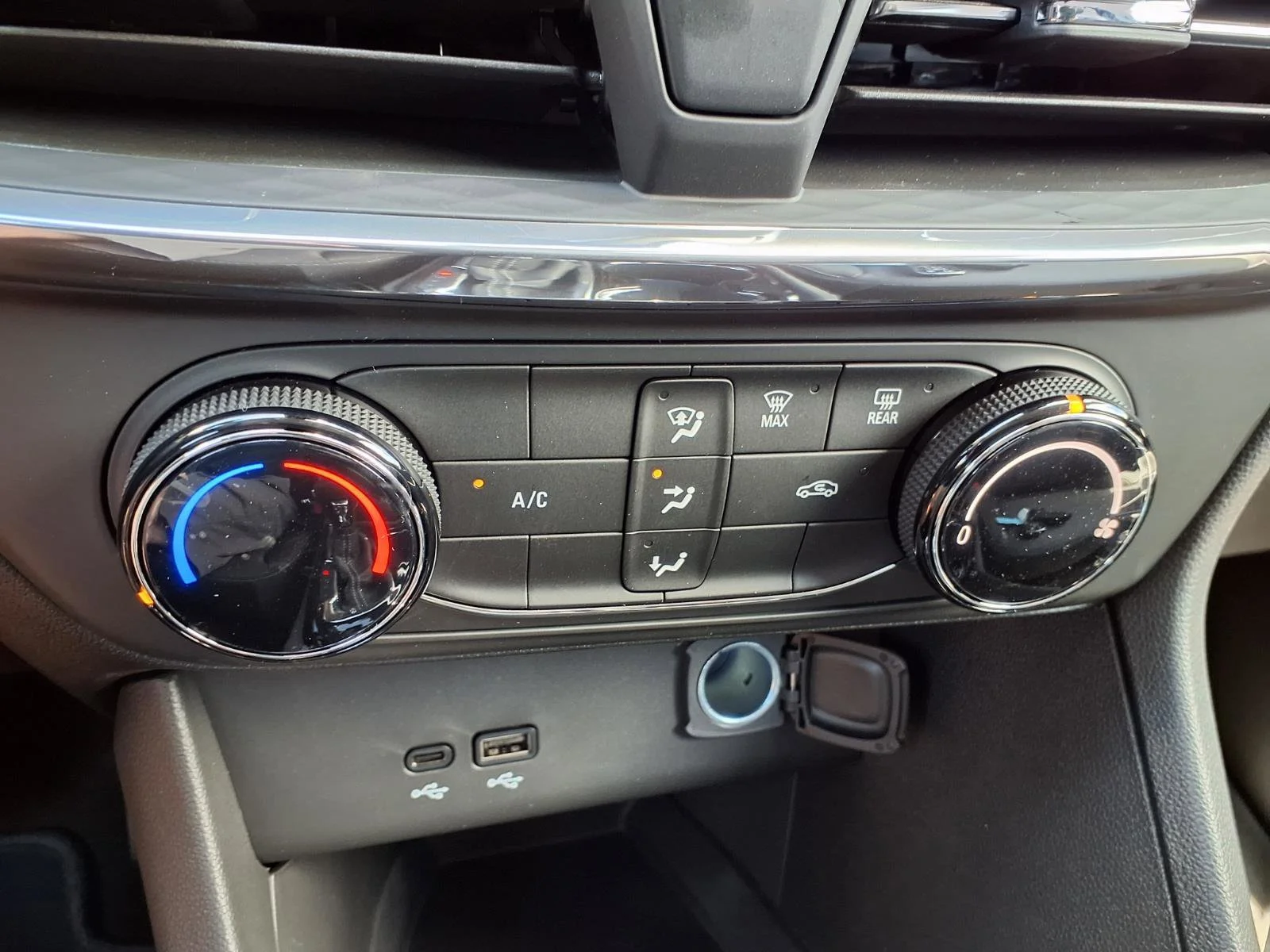 2026 Buick Encore GX Preferred - Photo 5