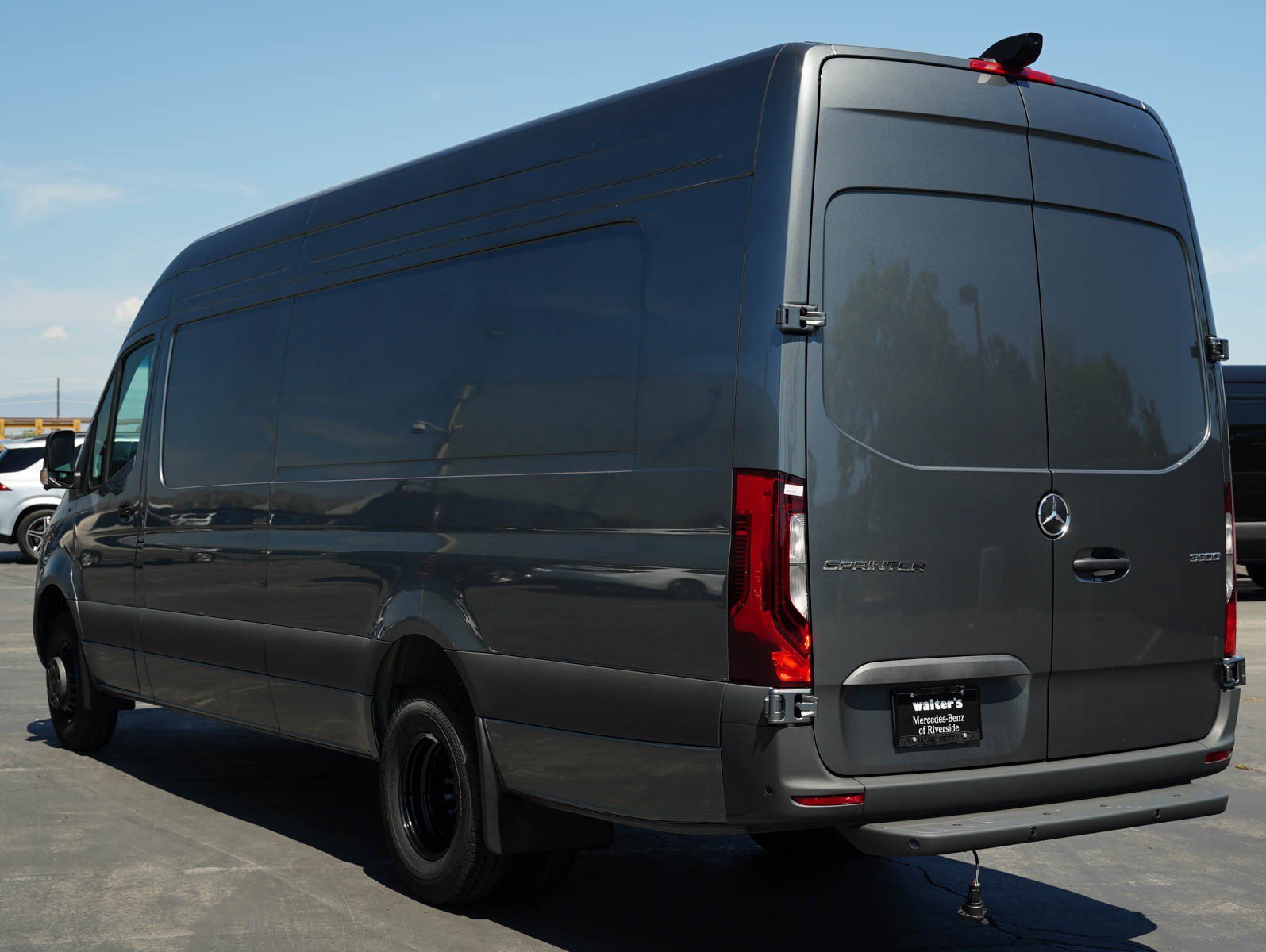 New 2026 Selenite gray metallic Mercedes-Benz 3500 High Roof I4 Diesel HO 170 Extended RWD image 6