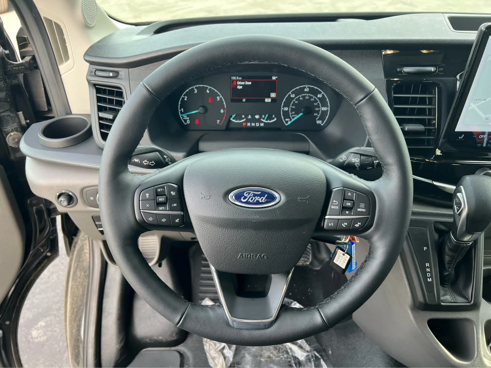 2024 Ford Transit Passenger Van XLT - Photo 30