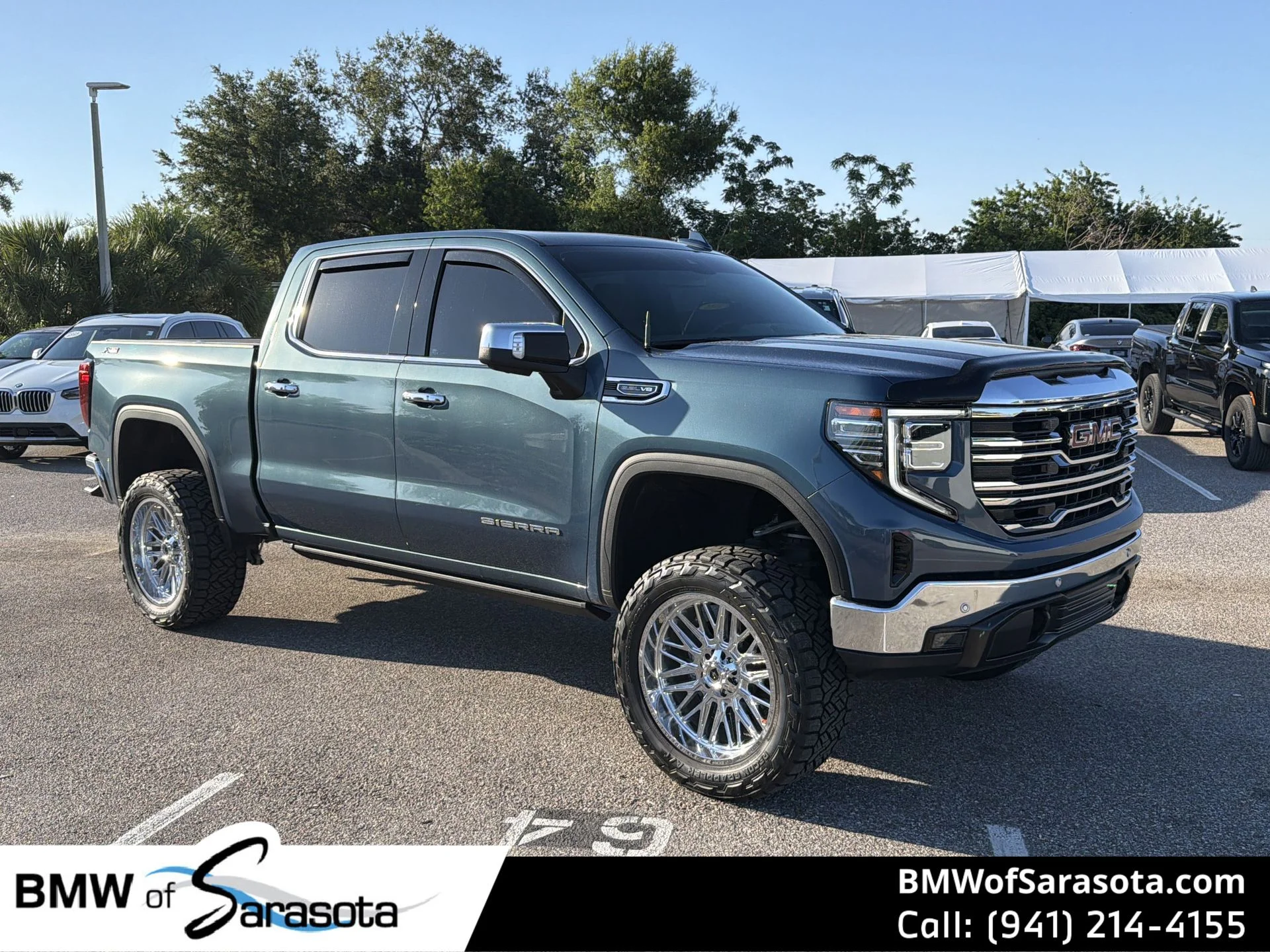 2024 GMC Sierra 4WD Crew Cab Short Box SLT's photo