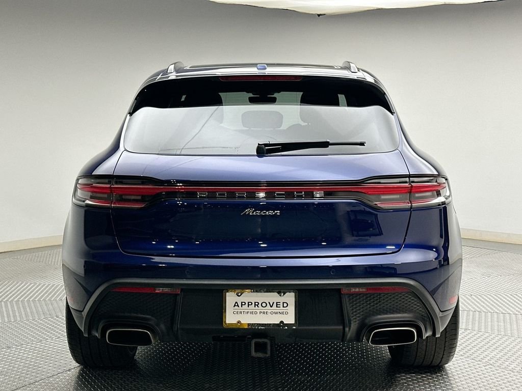 Used 2022 Gentian Blue Metallic Porsche  image 12
