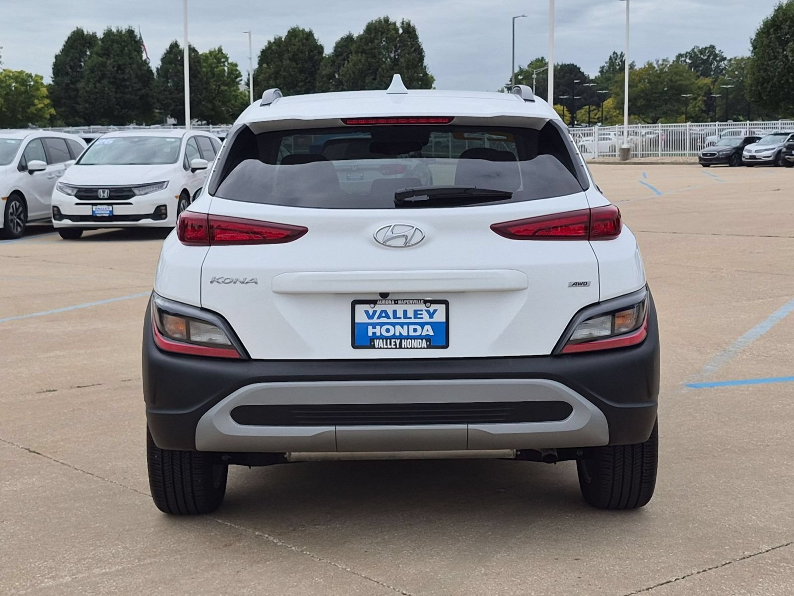 Used 2023 Lunar White Hyundai SEL AWD image 7