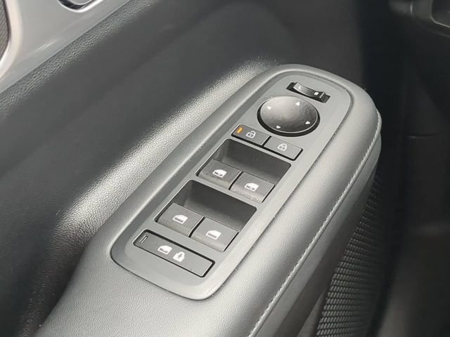 Used 2025 Blue Hyundai SEL image 30