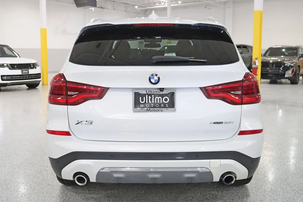 Used 2019 White BMW xDrive30i image 13
