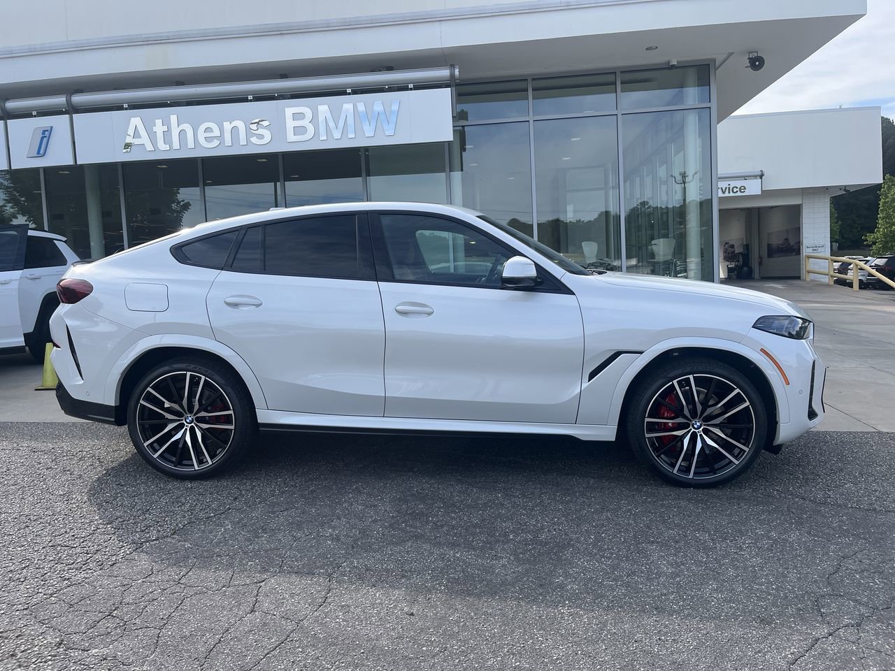 New 2027 Mineral White Metallic BMW xDrive40i image 9