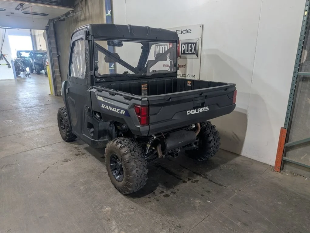 Used 2023 BLUE Polaris Premium image 3