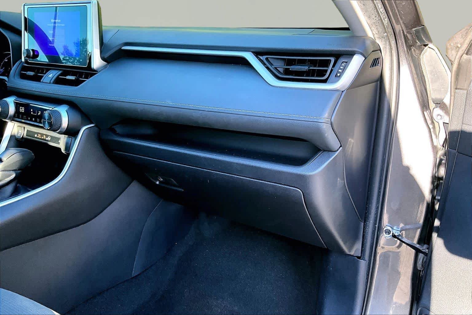 Used 2024 Magnetic Gray Metallic Toyota Hybrid XLE image 19
