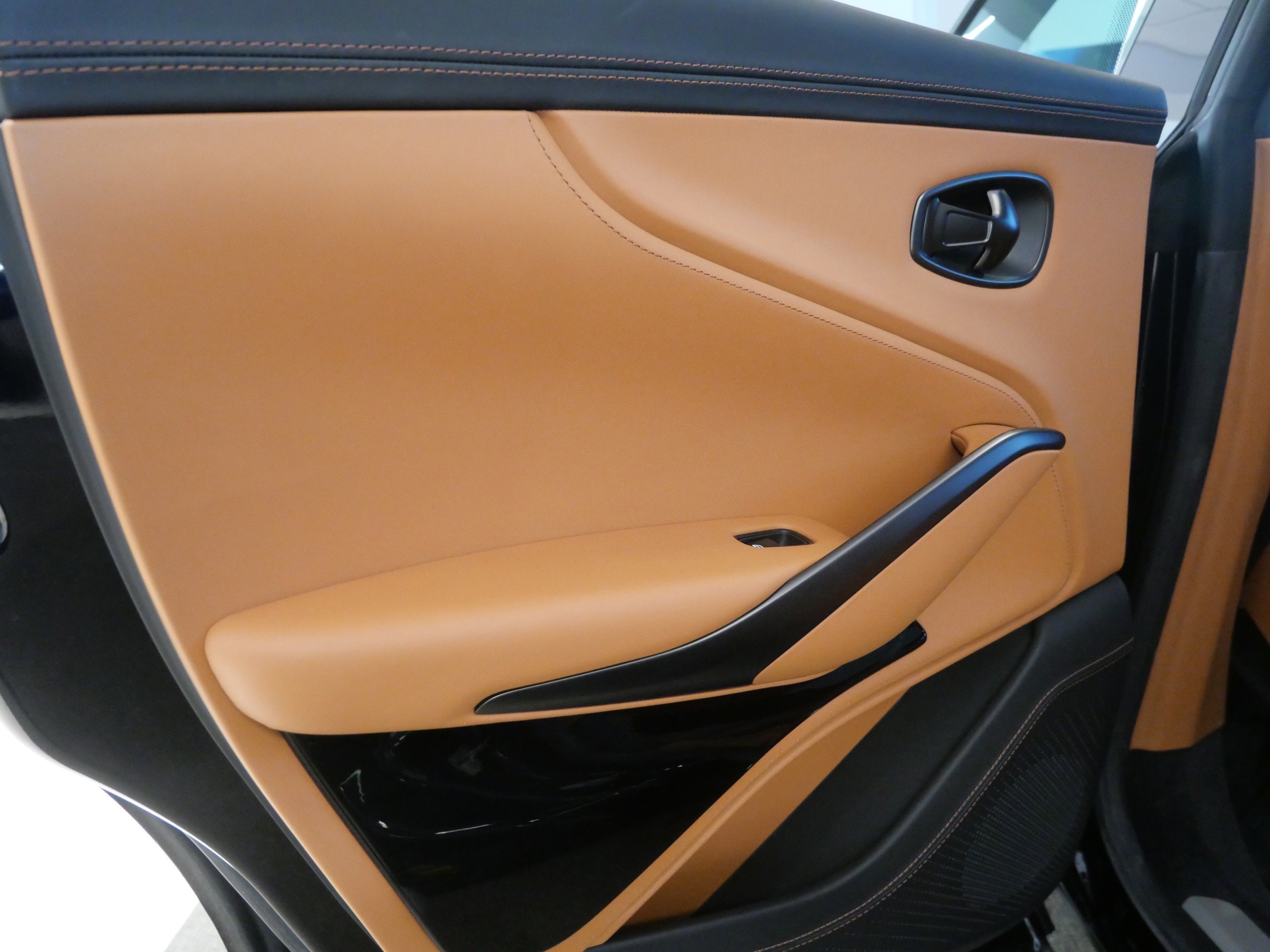 Used 2023 Blue Aston Martin AWD image 18