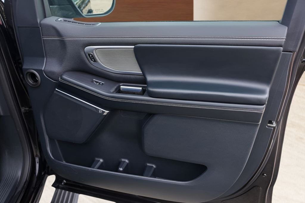 Used 2025 Black Ford Platinum image 26