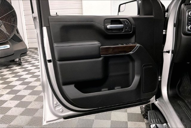 Used 2021 Quicksilver Metallic GMC SLT image 19