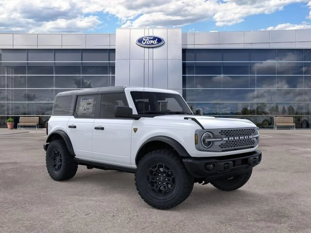 New 2026 Oxford White Ford Badlands® image 7