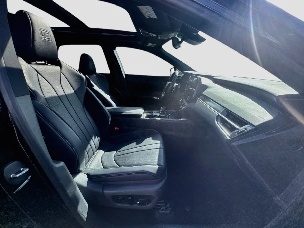 Used 2024 Black Lexus 500h F SPORT Performance image 31