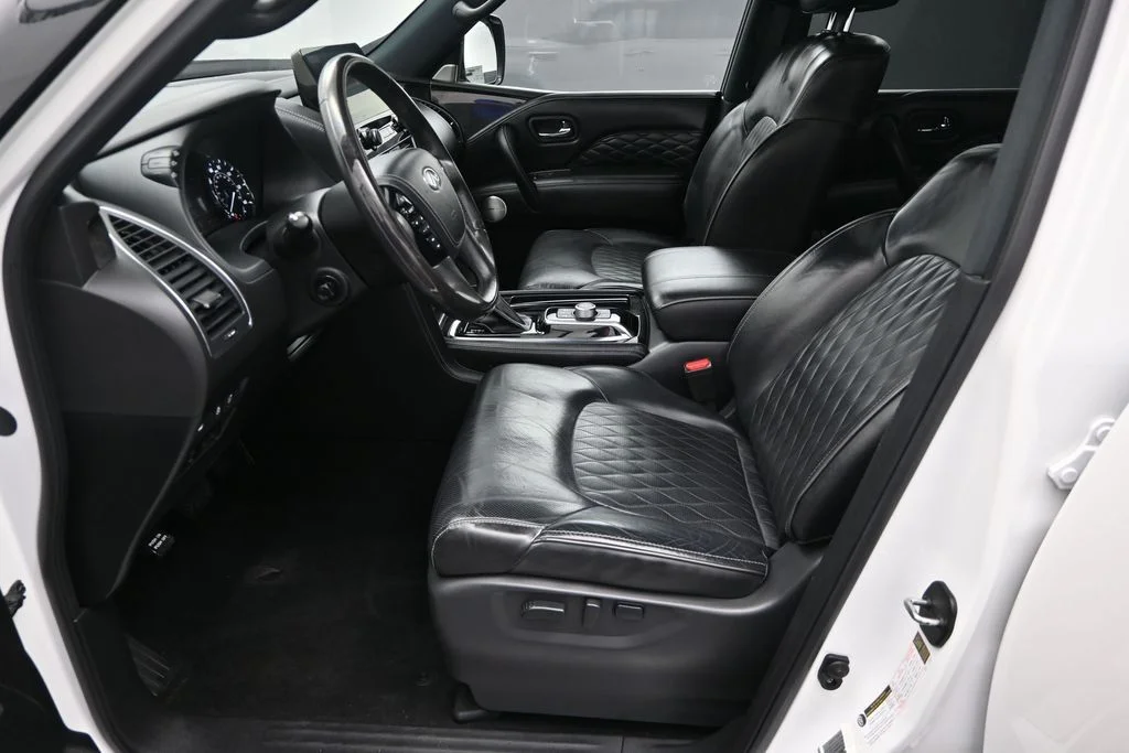 Used 2023 White INFINITI Sensory image 20