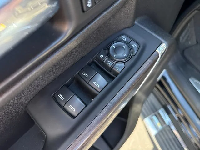 Used 2022 Ebony Twilight Metallic GMC Denali image 13
